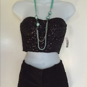 Black crop top perfect for a night out!
