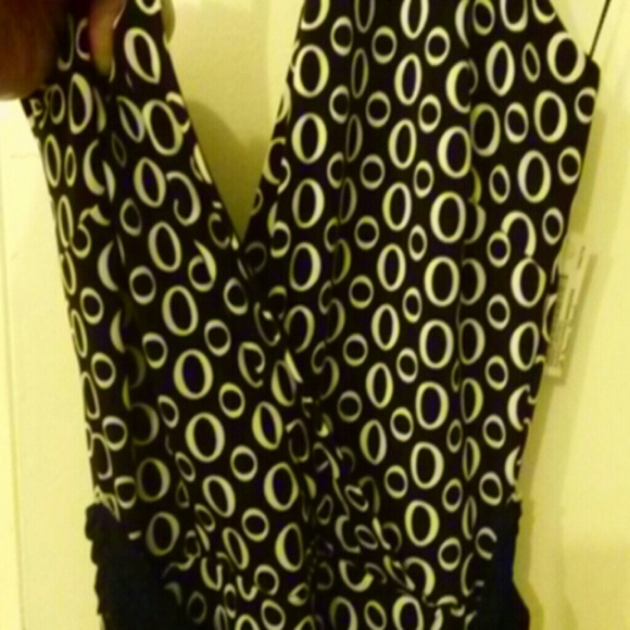 Stunning black / white wrap dress