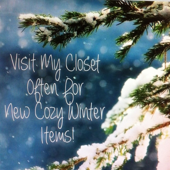 SOLD Hosting my First Posh Party!! On 1/2 Happy 2015! - Picture 3 of 4