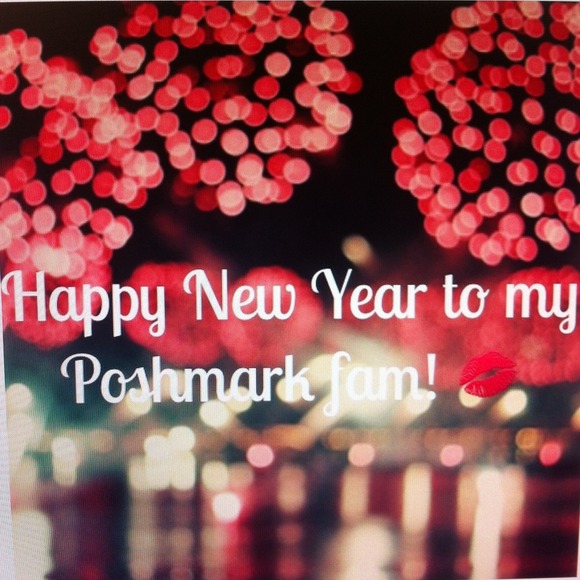 SOLD Hosting my First Posh Party!! On 1/2 Happy 2015! - Picture 4 of 4