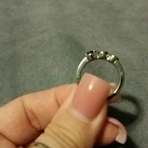 Ring - Picture 2 of 3