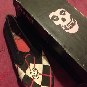 Misfits shoes