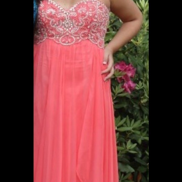Prom gown, sweetheart neckline, embroidered, coral - Picture 3 of 4