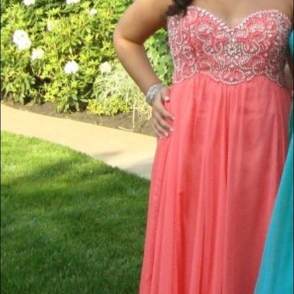 Prom gown, sweetheart neckline, embroidered, coral - Picture 4 of 4