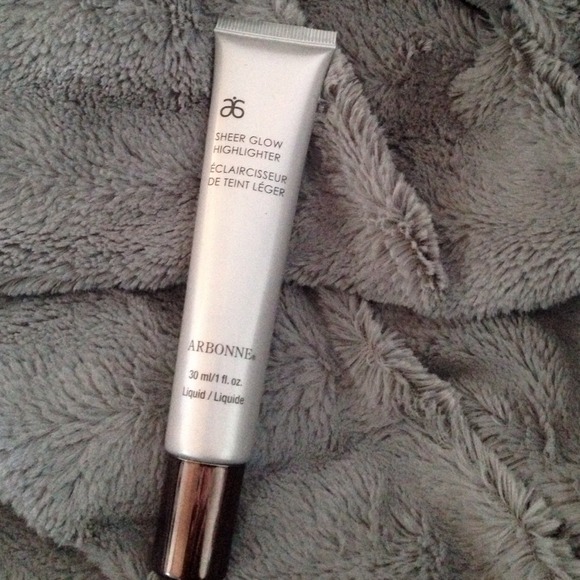 Arbonne sheer glow highlighter