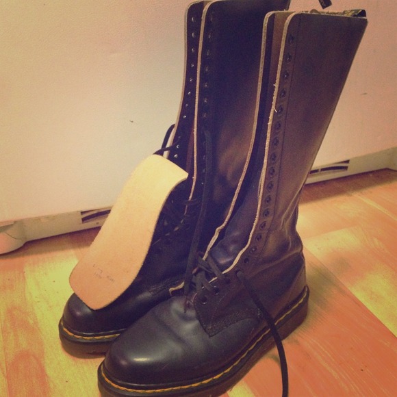 Doc Marten 20 eyelets. Brand new, never worn.