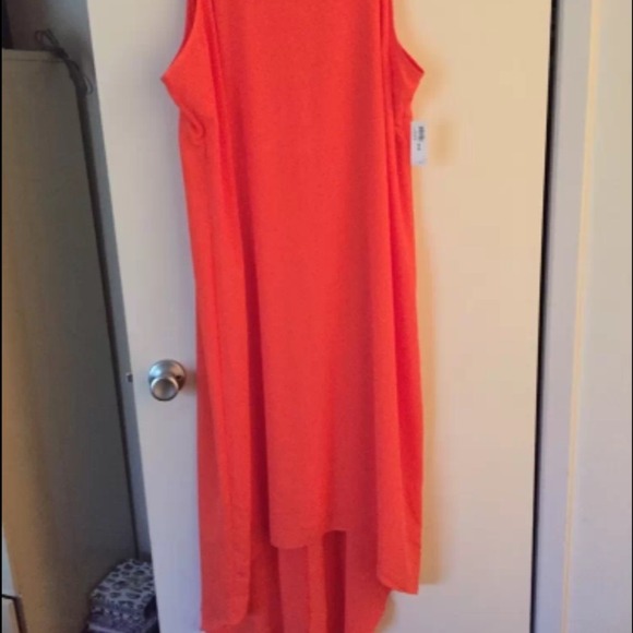 Old Navy plus size women's dresses and tops