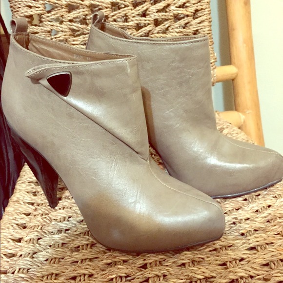 Nice taupe booties by dollhouse
