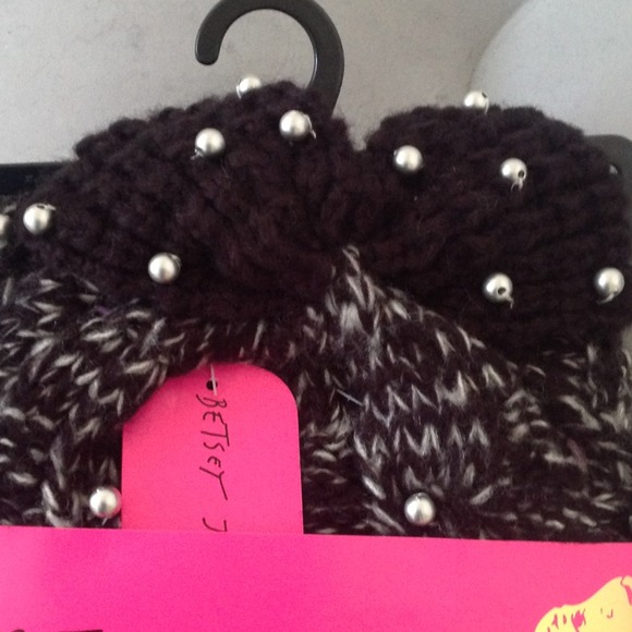NWT B.J. pearls set-snood & beanie - Picture 2 of 3