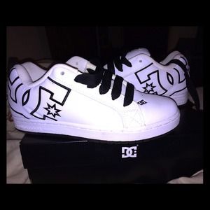 Mens 9.5 dc shoes