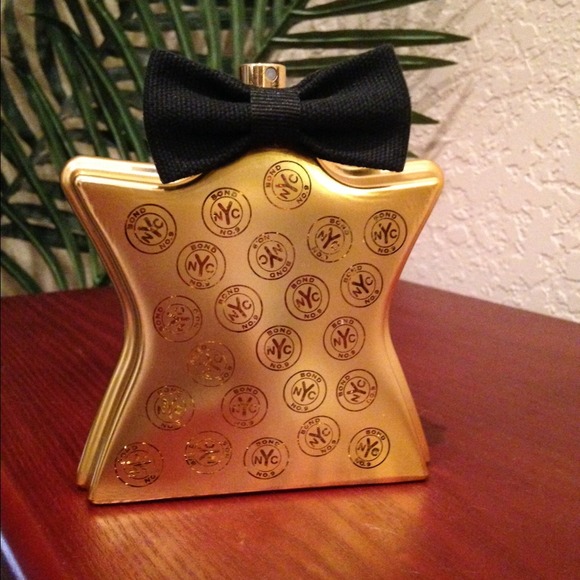 Bond No 9 Signature Fragrance - unisex