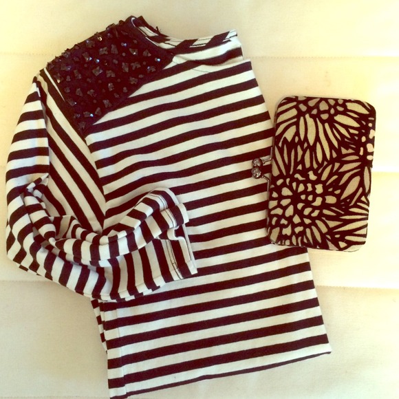 21 Tops - Studded shoulder tee