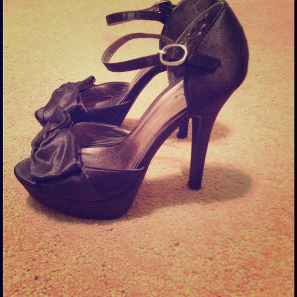 Black satin heels, with ankle strap