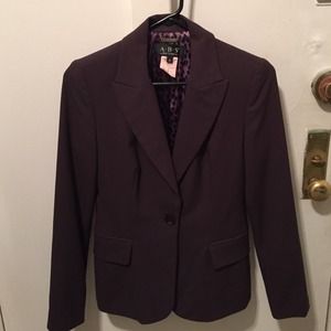 ABS by Allen Schwartz size 2 aubergine blazer