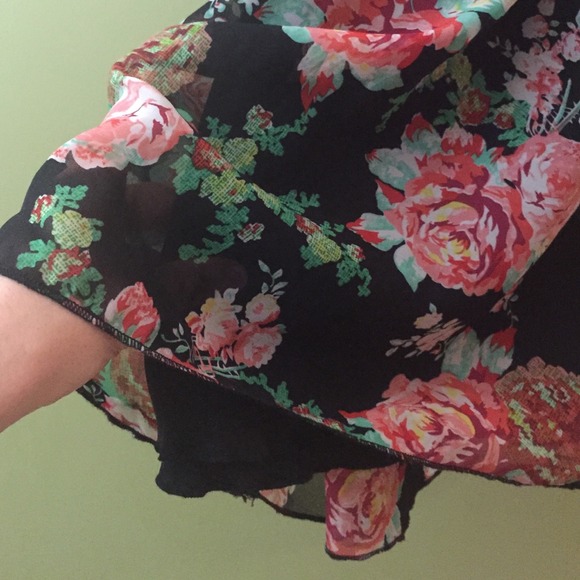 SOLD - Gorgeous black floral strapless dress - Picture 2 of 4