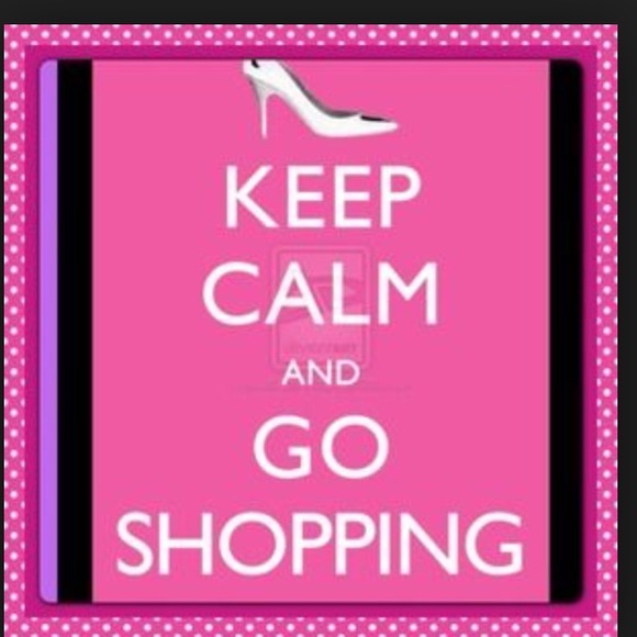 Come stop by my closet ladies👘👠👗🎽👛