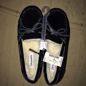 Black fleece lined mocasinns