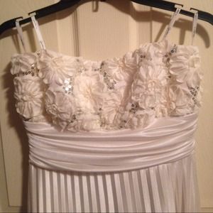 PRICE DROP!! Formal dress! Now only 40$!