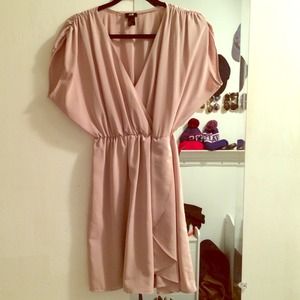H&M Light pink Grecian short dress