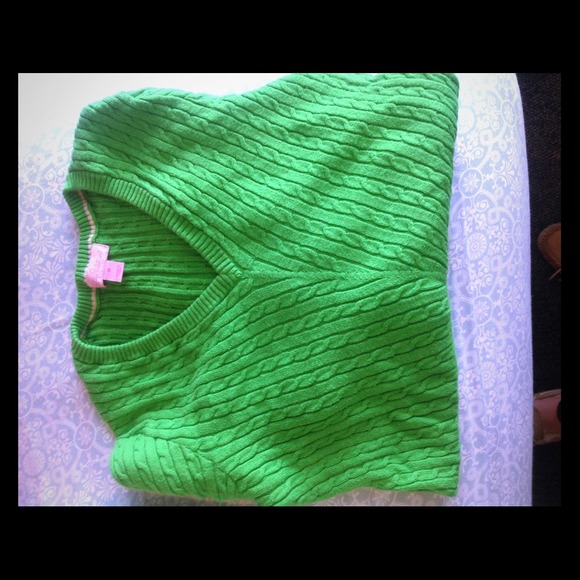 NWOT Lilly Pulitzer Cable-knit sweater