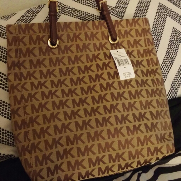 Bag and coach  id holder for raerae8230