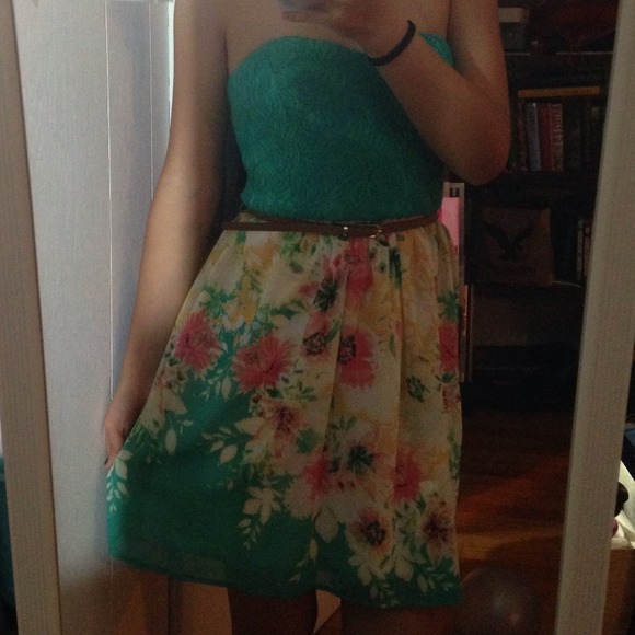 Floral dress - Picture 1 of 3