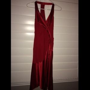 BEBE O Red satin dress💖