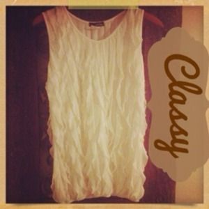 Sleeveless ruffle top