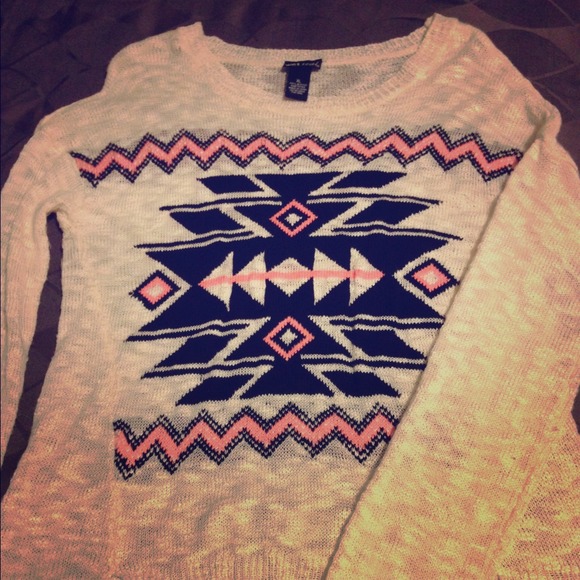 Wet seal tribal aztec sweater