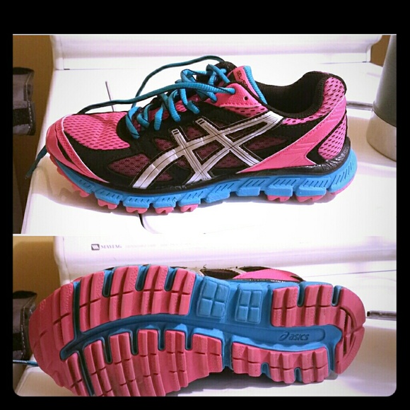 Asics size 6.5