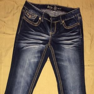 Ariya Jeans