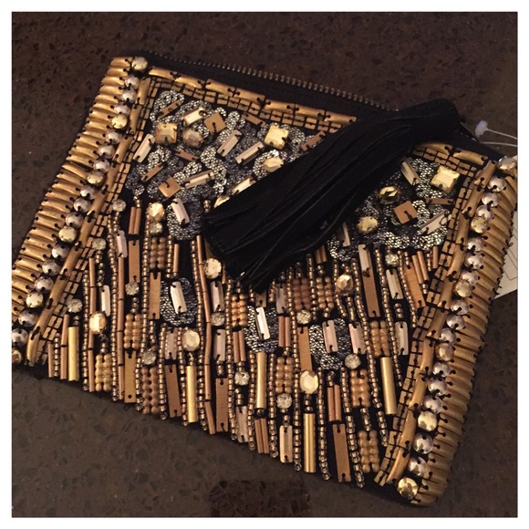 Little wristlet bag with tassle - Picture 3 of 3