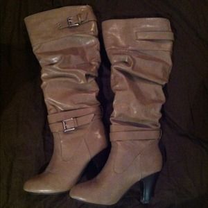 Fall boots with heel