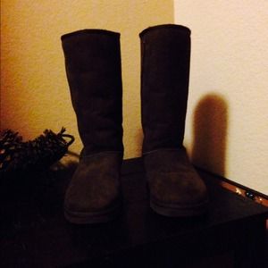 Brown UGG Boots ❌SOLD❌