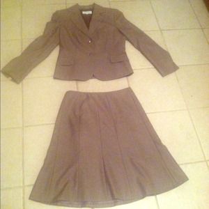 Grey Calvin Klein 2 piece suit