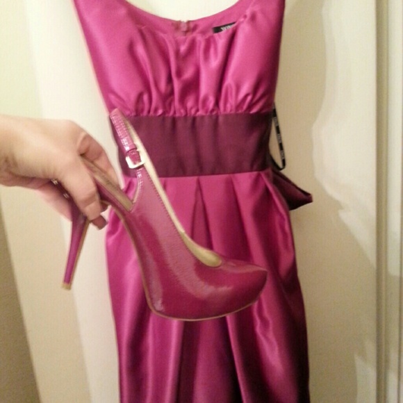 Beautiful brand new dress and matching shoes sz 8