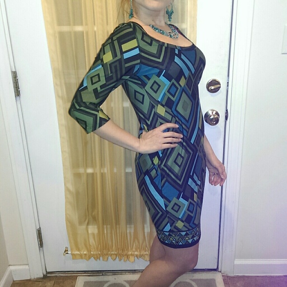 🚫 Bundled 🚫 NWT Geometric design midi dress - Picture 2 of 2