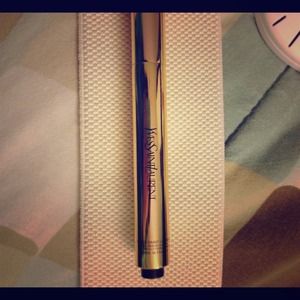 YSL Touche Eclat Highlighter in Shade 3