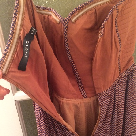 Light Brown and Navy Patterned Dress - Picture 4 of 4