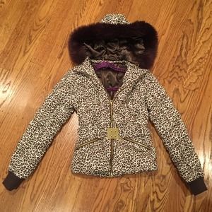 Leopard puffer jacket with belt & zip off hood