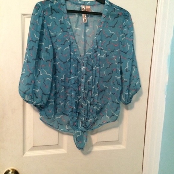 See through blouse - Picture 2 of 3