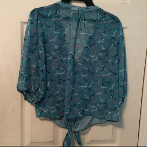 See through blouse - Picture 3 of 3