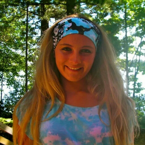 Blue sky top - Picture 3 of 3