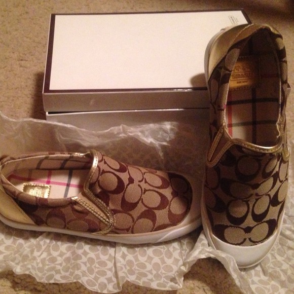 Brown Coach shoes- brand new size 7.5