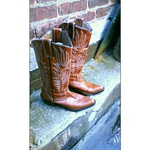 $35 with PaypaI Steve Madden Cowboy boots