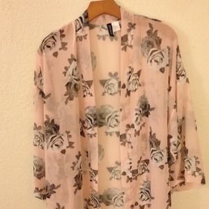 H&M pink floral kimono