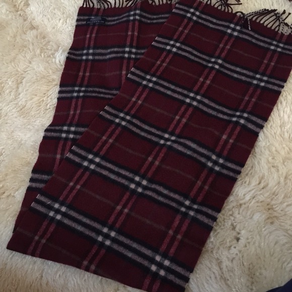 Burberry check cashmere tassel scarf - Picture 3 of 4