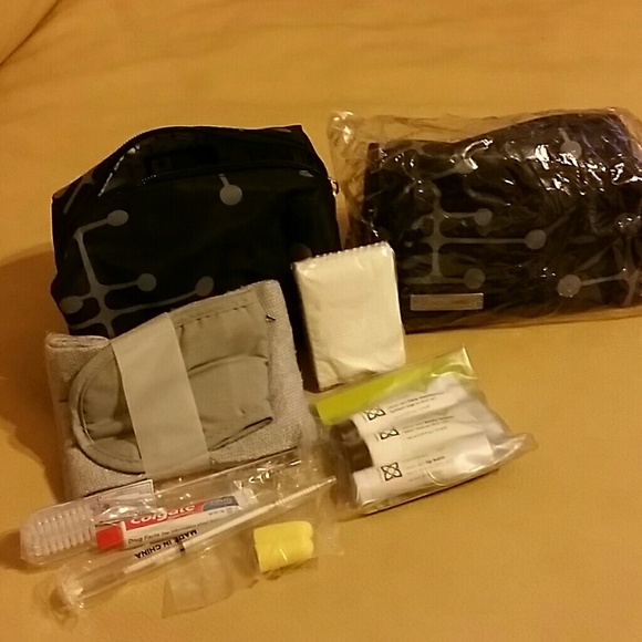 Mini Travel Bag - Picture 2 of 4