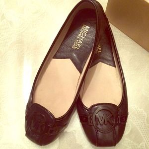 ✨✨Michael kors flats. NWT