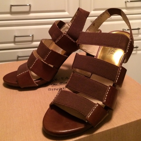 Michael Kors Heels - Picture 2 of 4